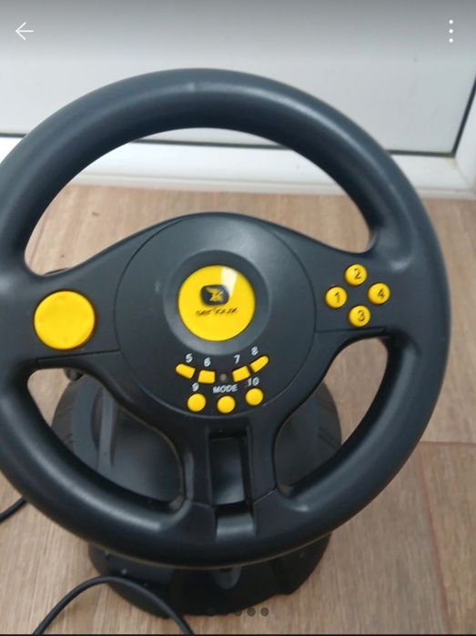 Volan Gaming Serioux SRXW-02V cu Pedale, USB, Funcțional