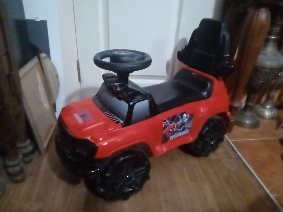 Детский автомобиль за 3000