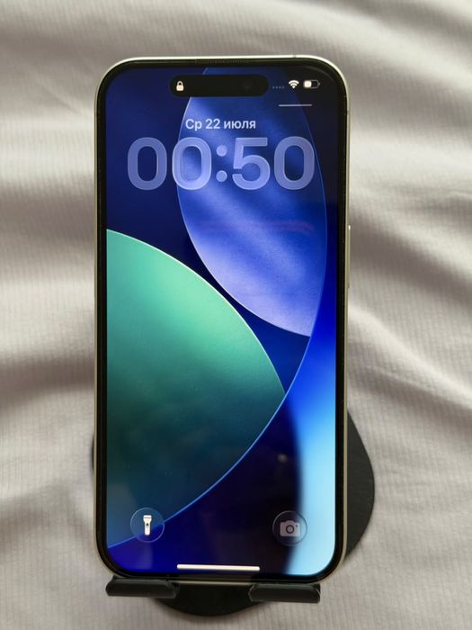 iPhone 16  256 гб