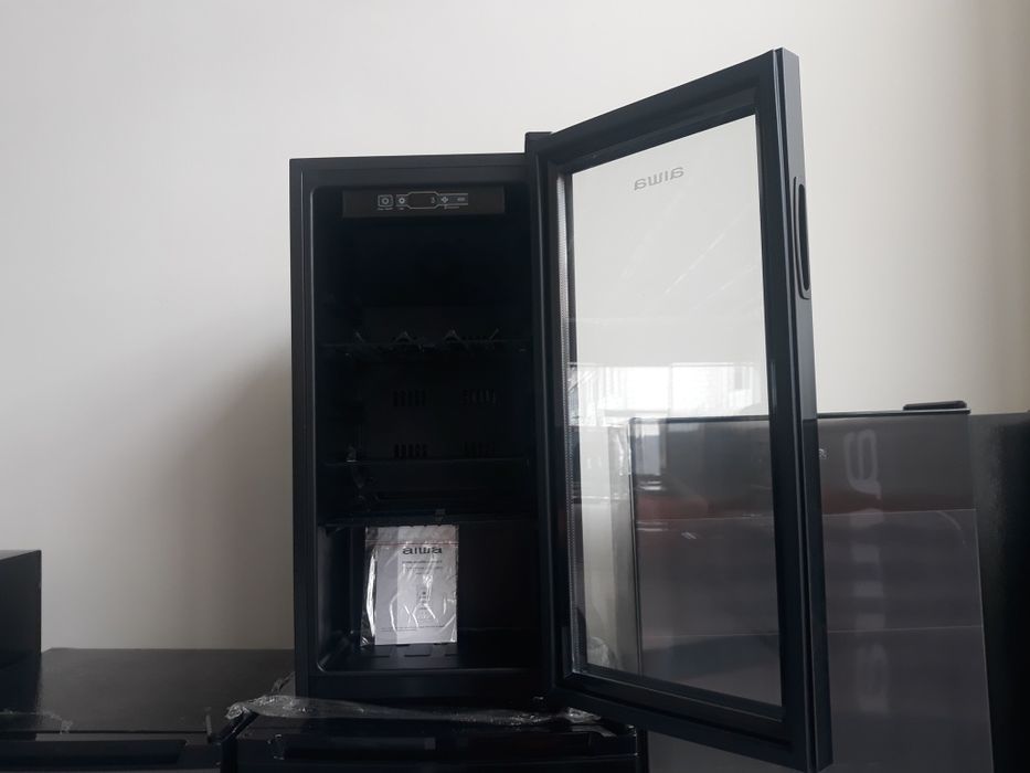 Mini bar//мини бар холодильник
