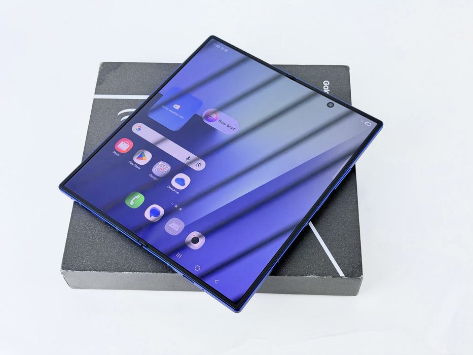 Samsung Galaxy Z Fold 7 5G 256GB 12RAM Blue Shadow 7 ЗАРЯДА! Гаранция!