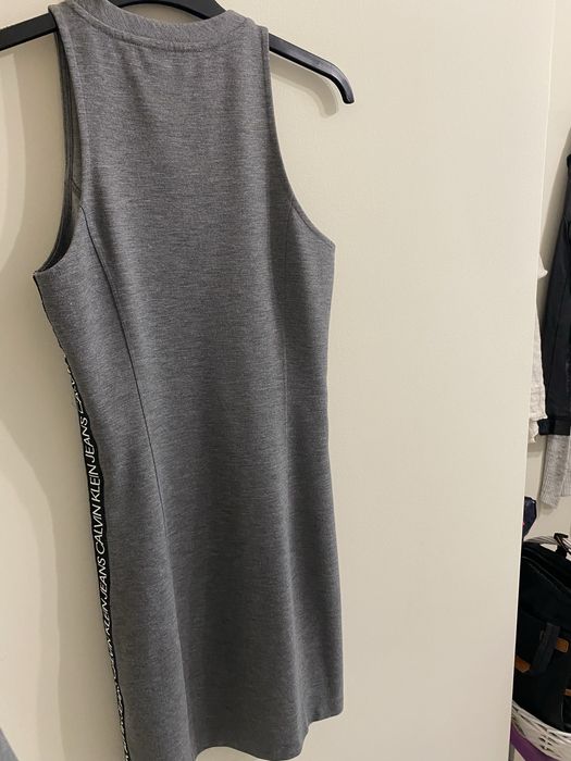 Къса сива рокля Calvin Klein size S
