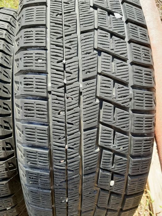 Продам шины 225/65/17 якохама