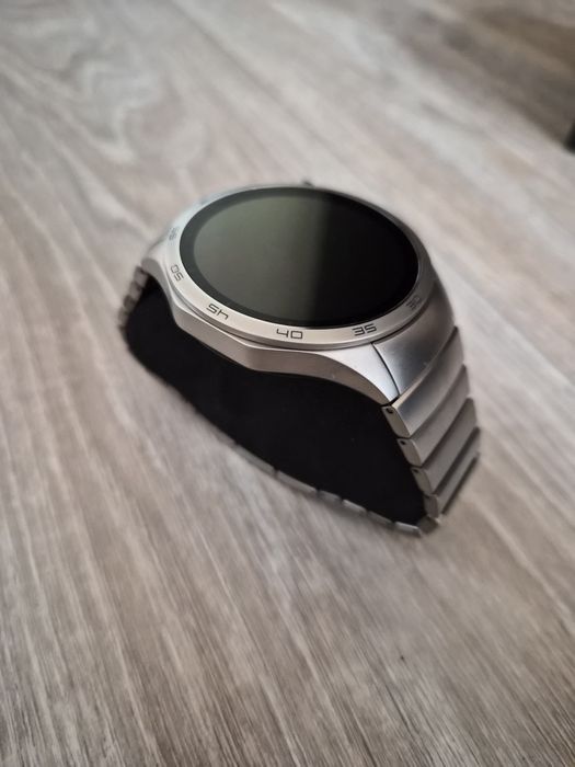 Часовник Huawei watch gt 4 titan