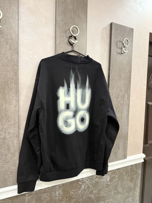 Блуза hugo чисто нова