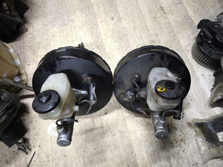 Вакуум Тойота granvia regius  бензин дизьль . Привозные