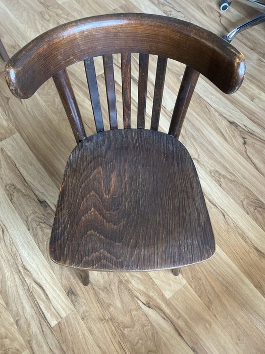 Стулья из дерева