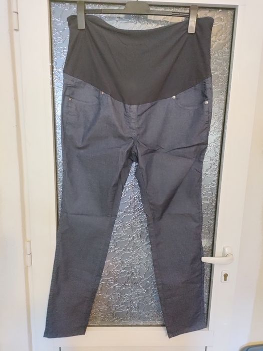 Vand pantaloni gravide marimea 50