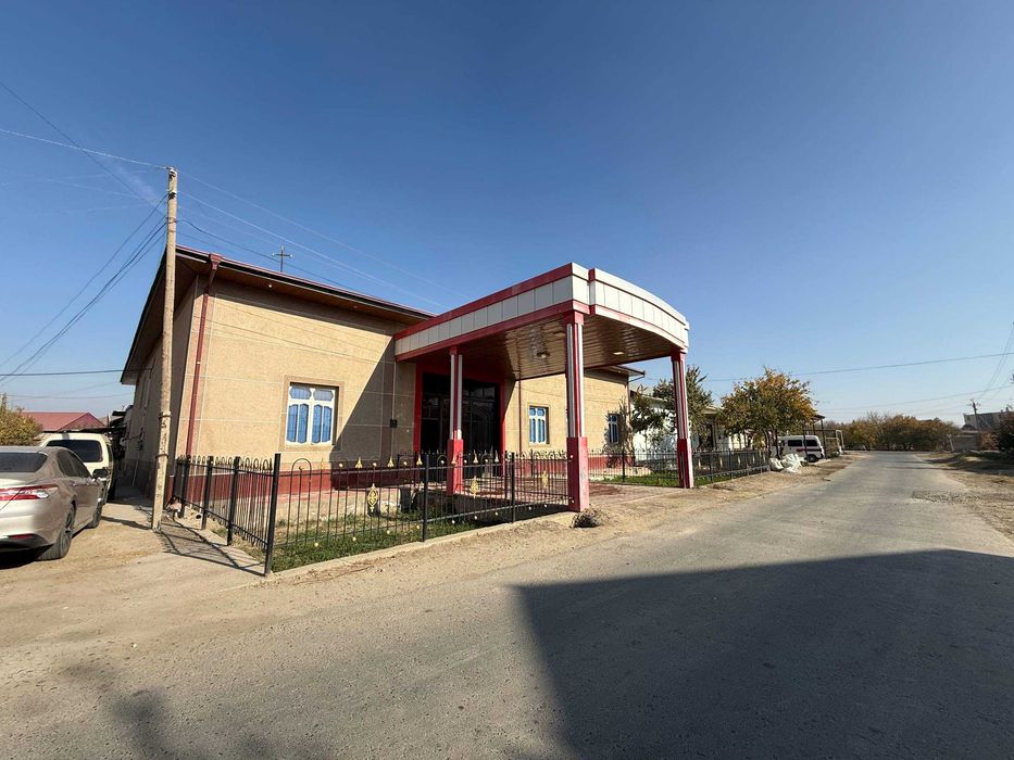 TAYYOR 6 SOTIQLI hovli sotiladi #a697