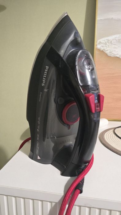 Продам утюг Philips 2400w