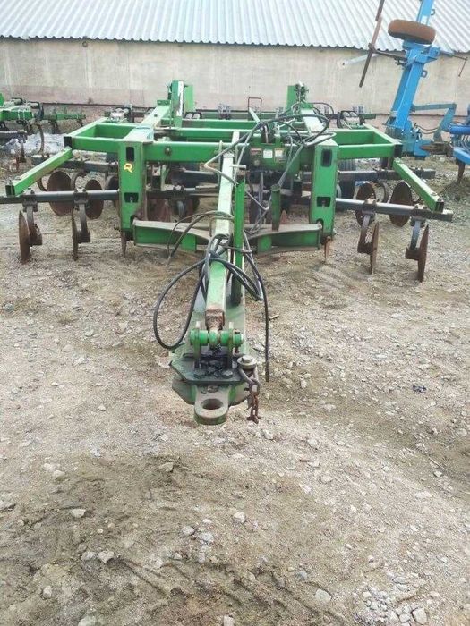 Продаётся глубокорыхлитель John Deere 2700