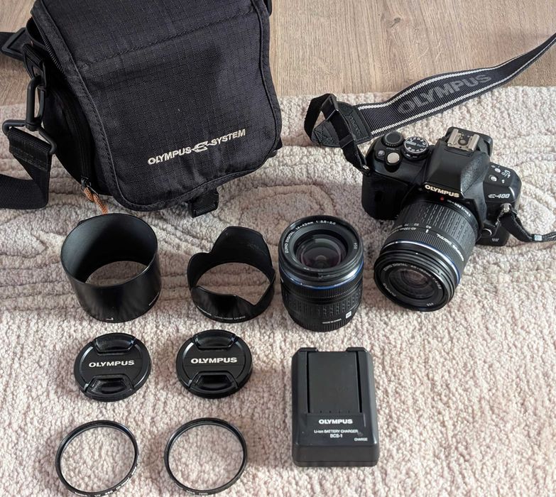 Aparat foto DSLR Olympus E400 cu 2 obiective 14-42 si 40-150mm