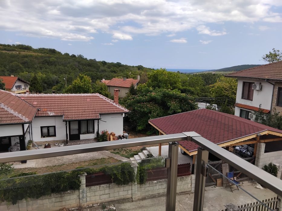 Новопостроена къща в с. Генерал Кантарджиево с Акт 16