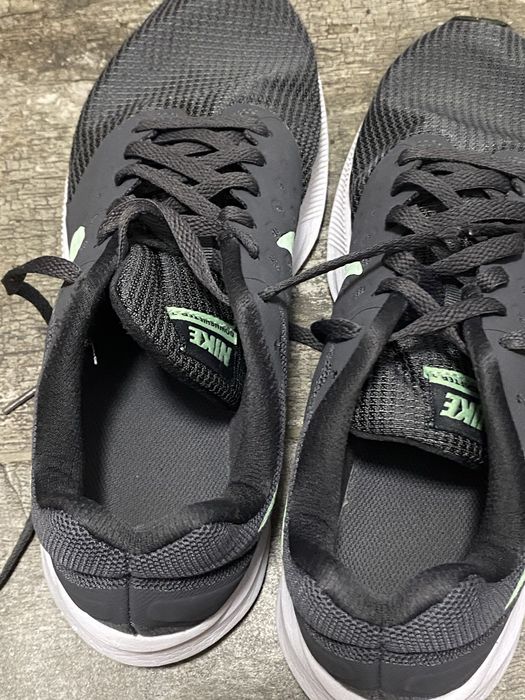 Маратонки NIKE, запазени!