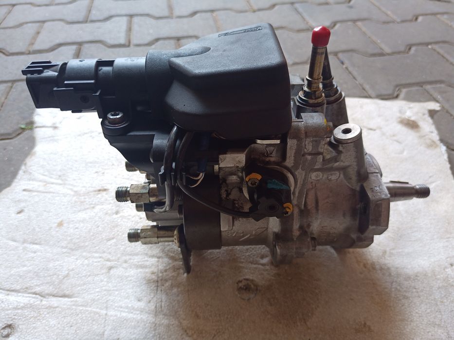 Pompa de injectie Delphi R8640A121A