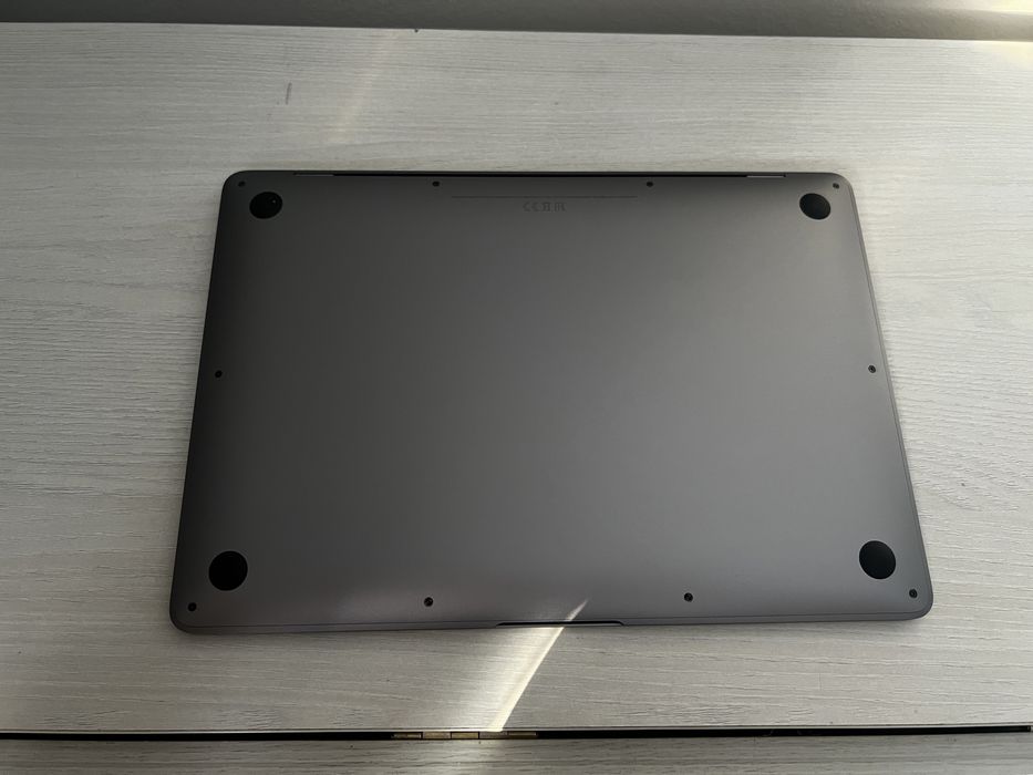 Apple MacBook Air 13.3” M1 (2020) 8/256 Space Gray
