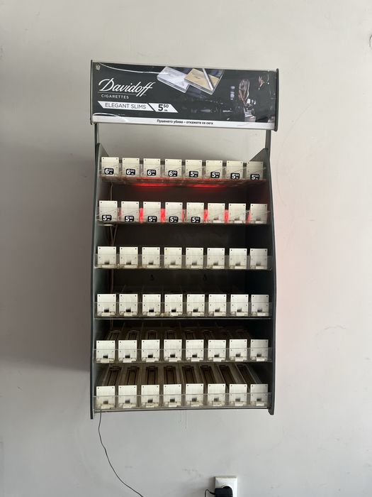 Стелаж за цигари