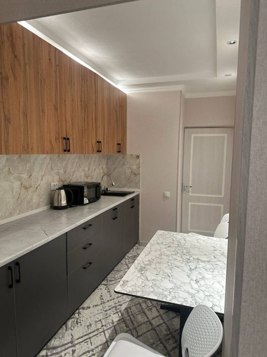 Себзор Ривьера ТЦ ёнида 1 хона 2 килинган 2/1/4