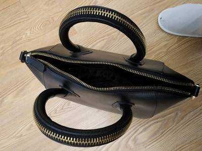 Сумочка женская.