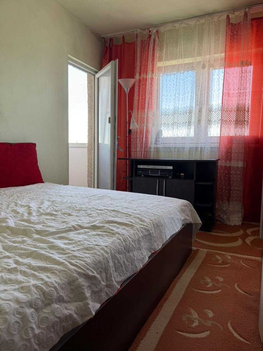 Apartament 3 camere ultracentral zona Profi Simeria