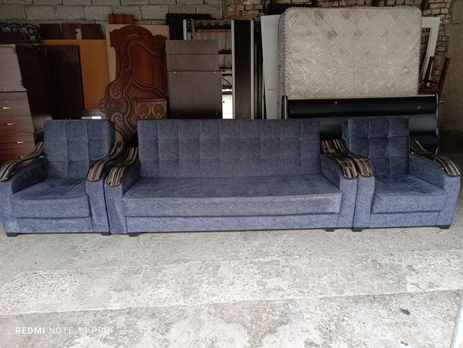 Divan kreslo sotiladi