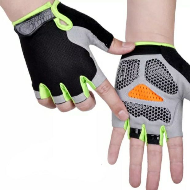 перчатки ,фитнес,велосипед,весла ,спиннинг