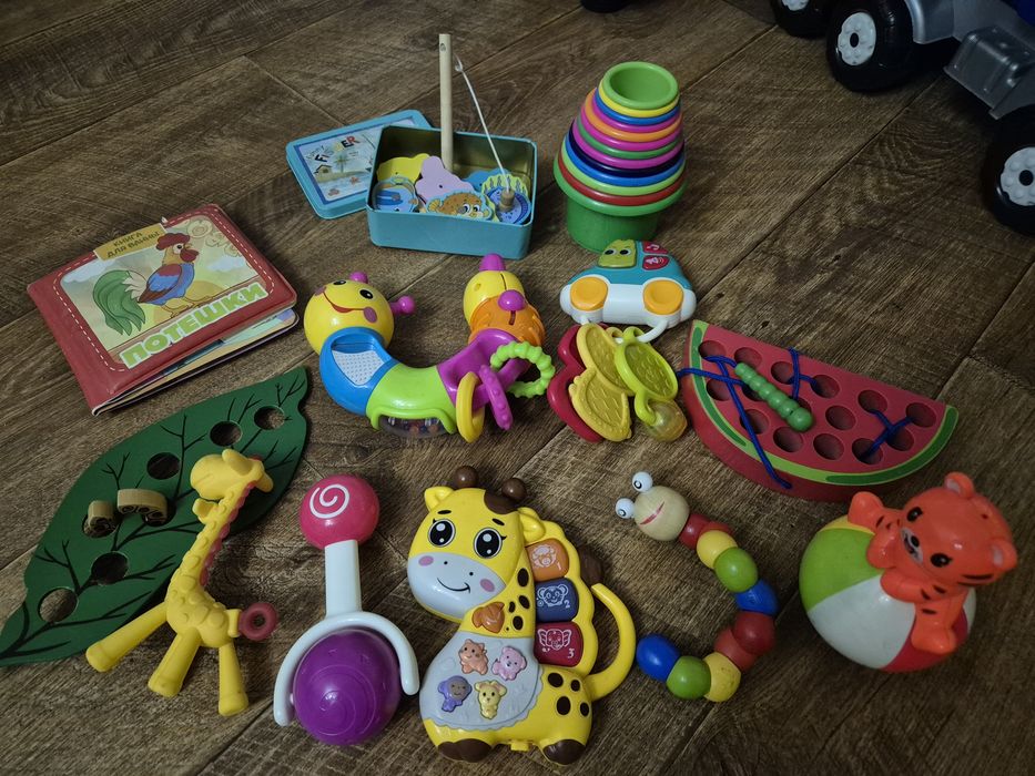 Игрушки для малышей 2000тг