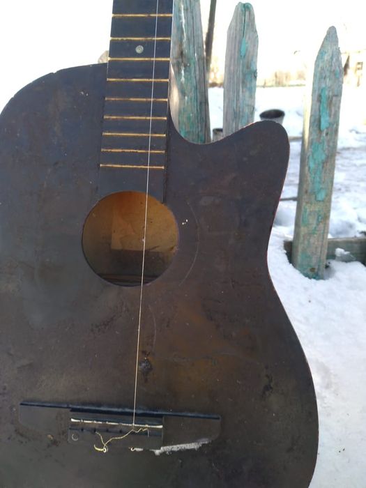 Гитара и домбыра