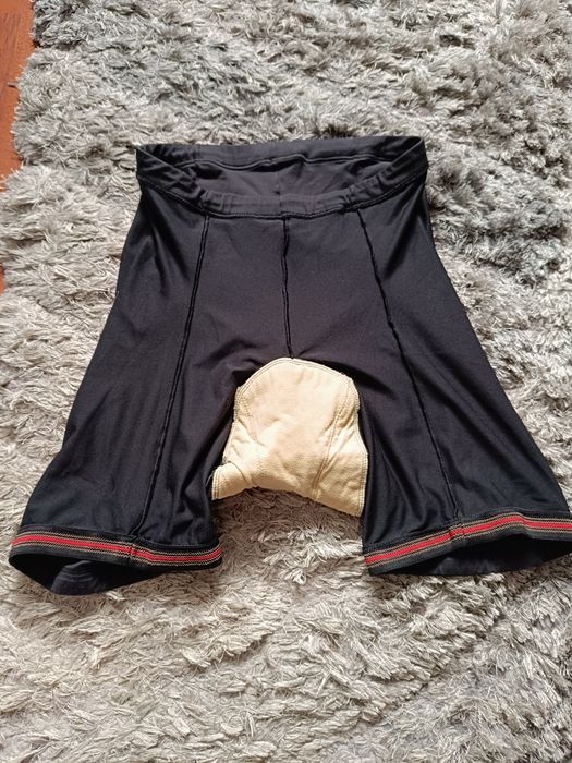 Pantaloni ciclism