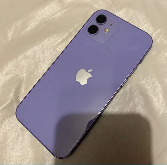 Продам айфон 12 64гб