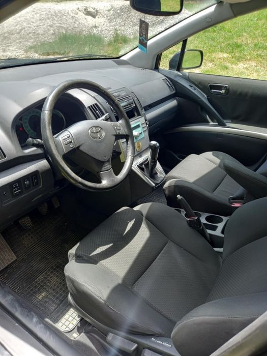 Vând toyota corolla vrrso