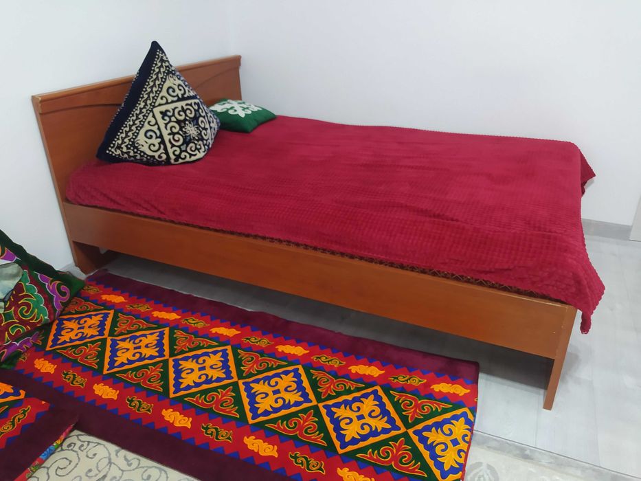 Спальный гарнитур Россия