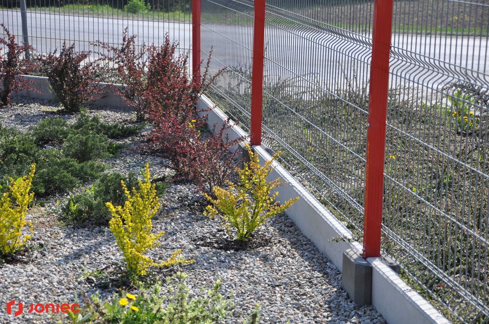 Fundație prefabricată pentru panouri de gard