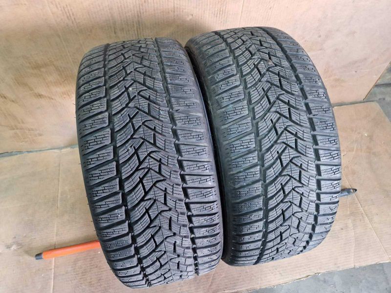 2 Dunlop R18 225/40/ 
зимни гуми DOT3820
