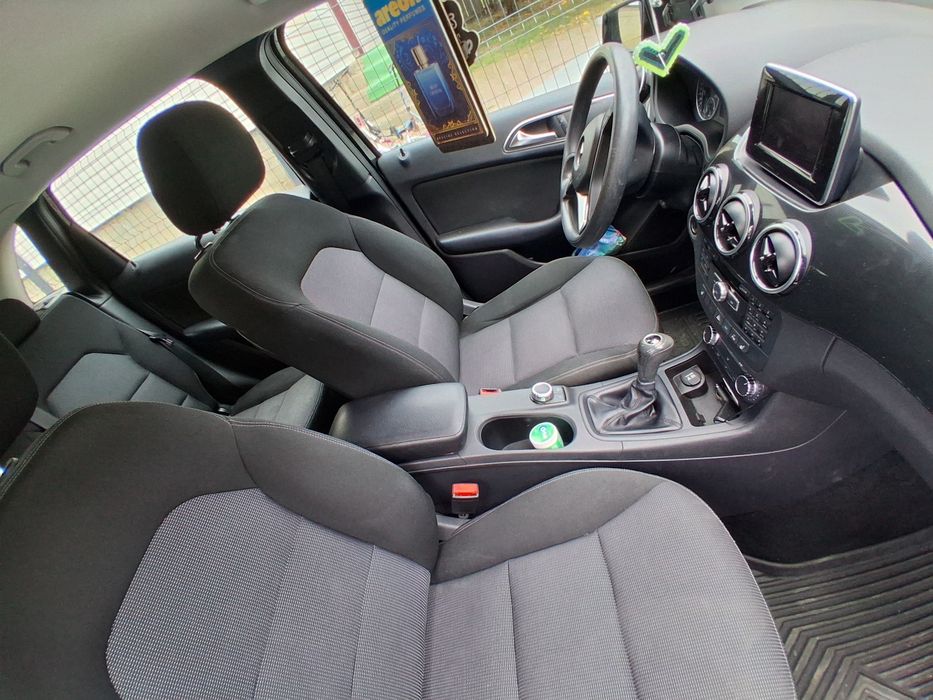 Mercedes B180 - 2012