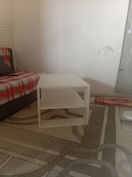 Журнальный столик