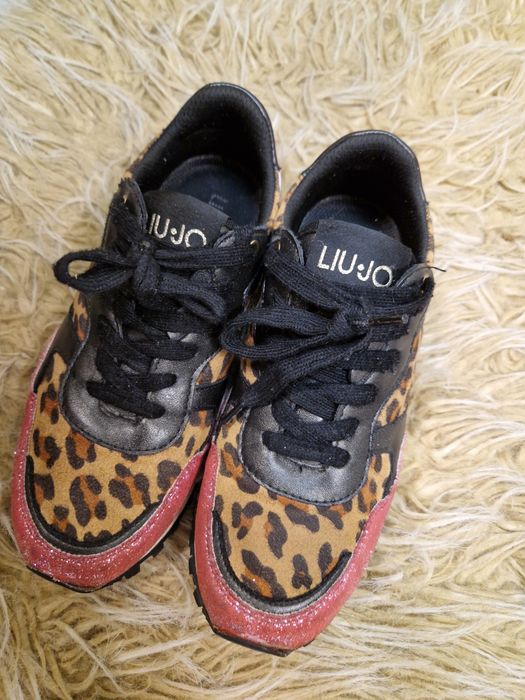 Vând adidasi Liu jo mărimea 35