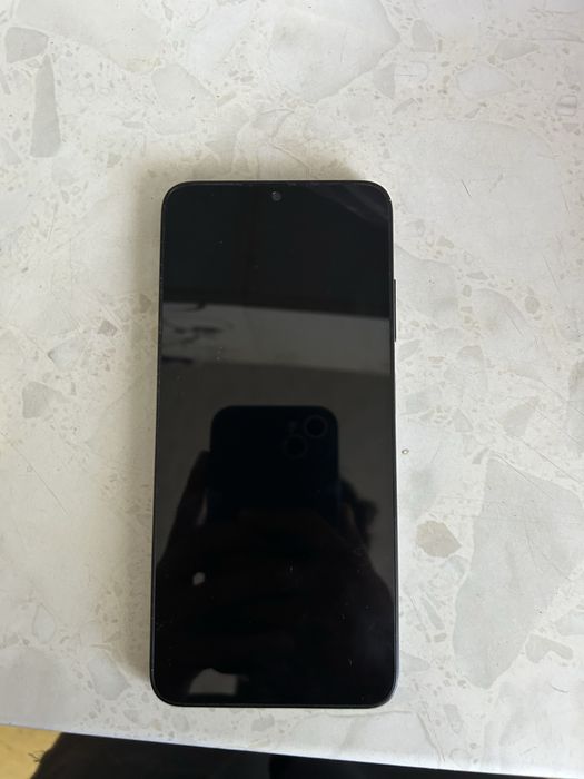 Самсунг а05s почти новый