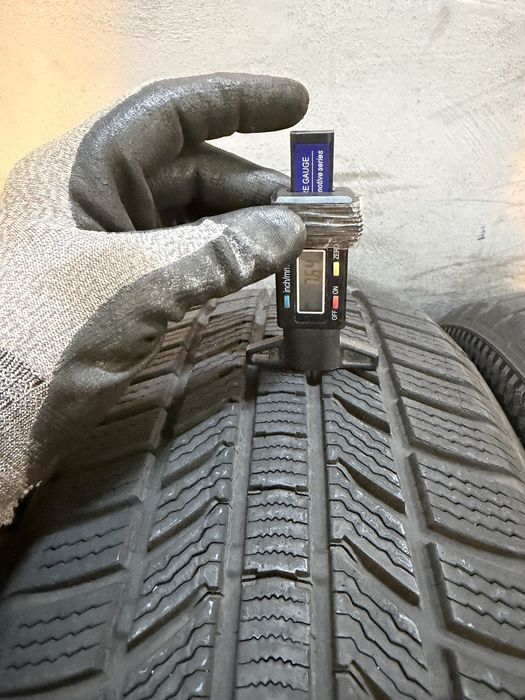 Гуми 215/55/17 CONTINENTAL Winter Contact