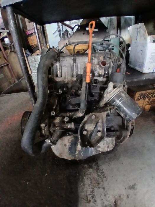 Фольцваген GOL,1.6 L  ДВС  кап ремонт
