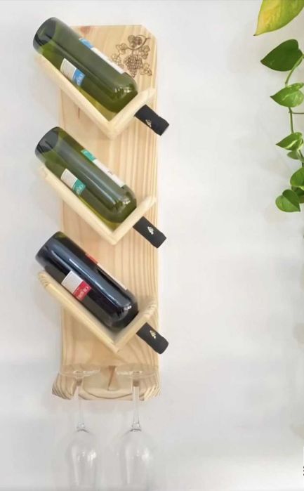 Етажерки за вино от дърво ръчна изработка