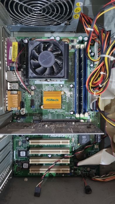 компютър настолен