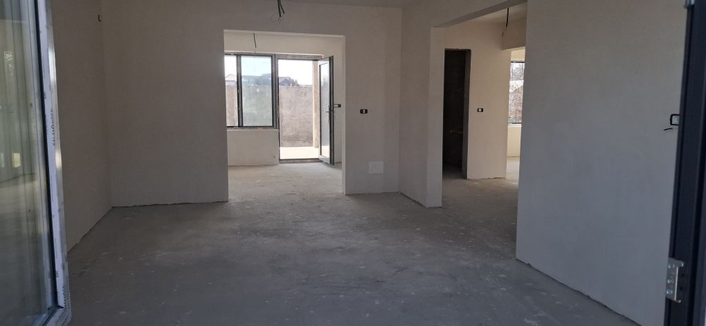 Casă nouă 2025 , Utilitati complete , zona Sud  , str  Mugur