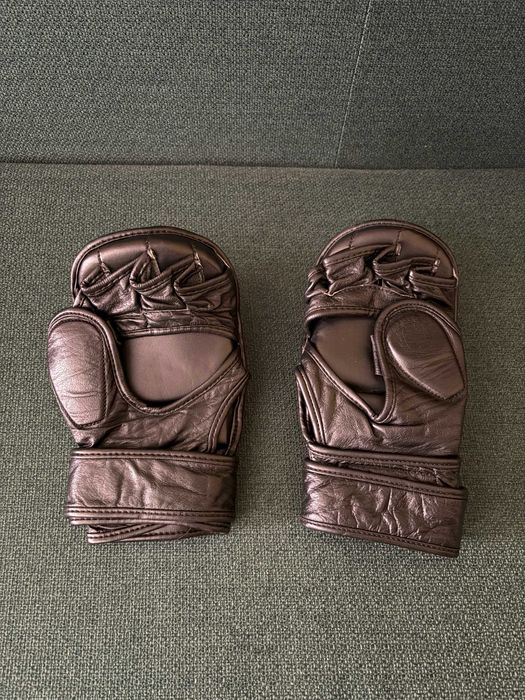 Перчатки для MMA