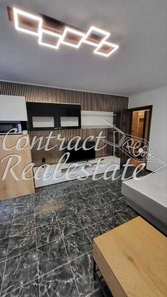 Дава се под наем Едностаен апартамент в Варна, Център - 40 кв.м за 348.84 € - Снимка #2