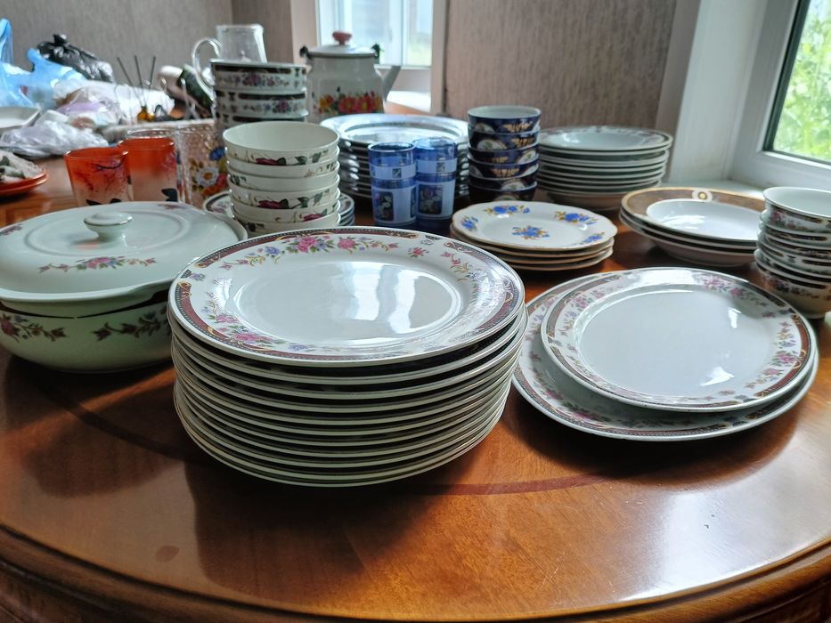 Продается набор посуды