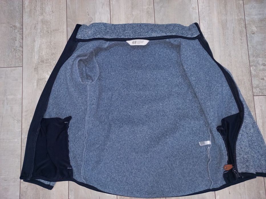 Мека поларена жилетка H&M