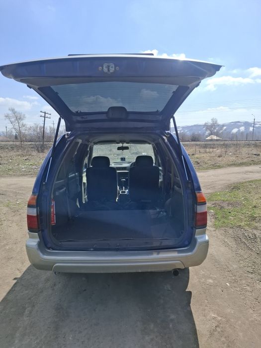 Продам Ниссан Прерия Джой