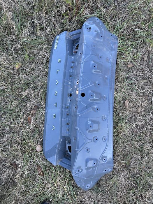 Capotă portbagaj hyundai elantra.