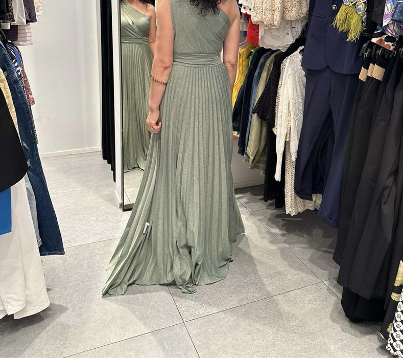 BSB официална рокля